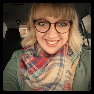 Meet your Posher, Mikayla